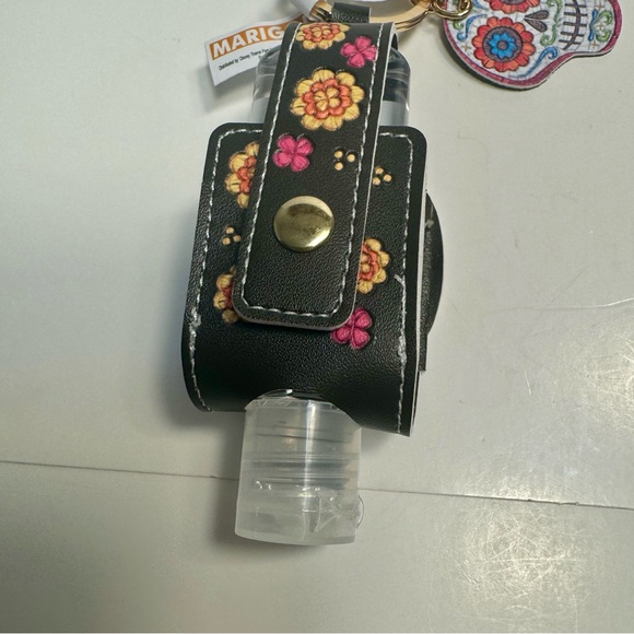 NWT. Disney Pixar Coco hand Sanitizer Holder Keychain bag charm - Picture 5 of 13